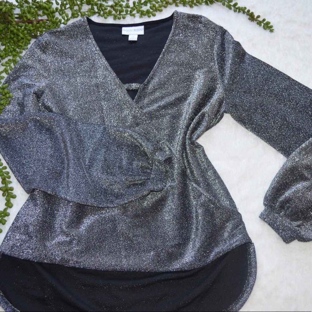 Metalic long sleeve high low blouse